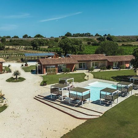 הוילה סאסארי La Vinia Bed&Wine Experience - Adults Only מראה חיצוני תמונה