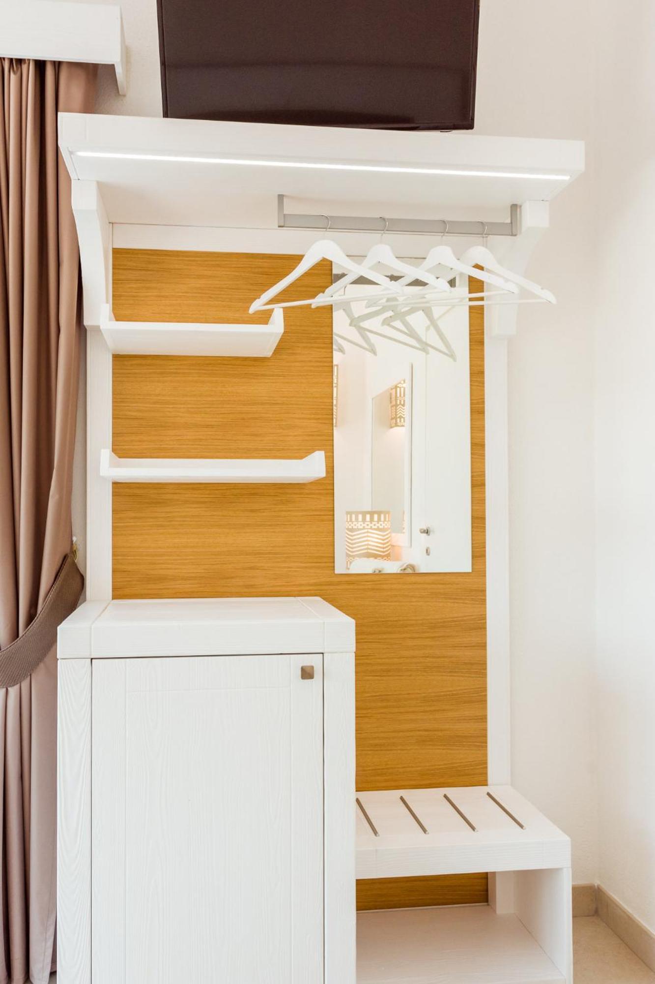 הוילה סאסארי La Vinia Bed&Wine Experience - Adults Only חדר תמונה